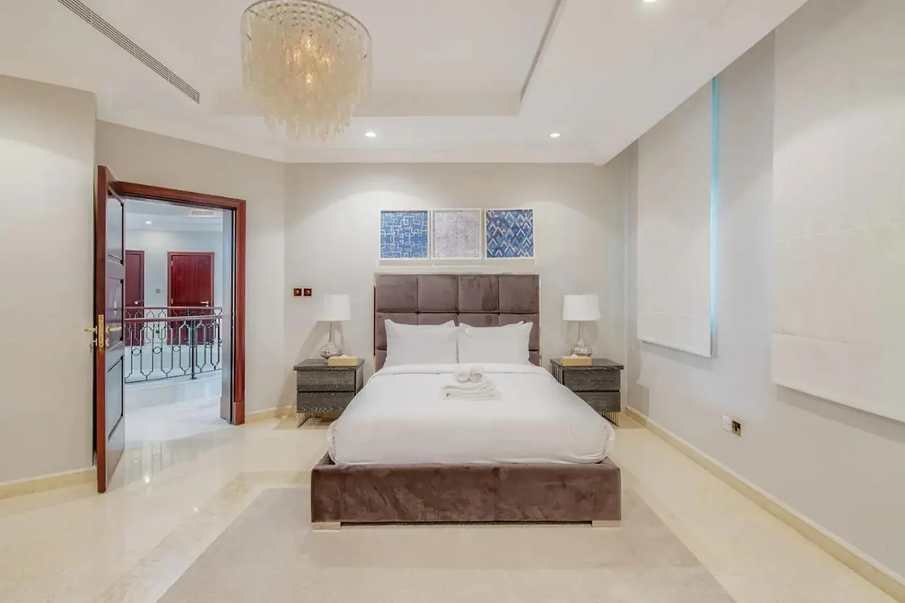 Villa Frond F, Beachfront Villa, Palm Jumeirah - Mint Stay Dubai Förenade Arabemiraten