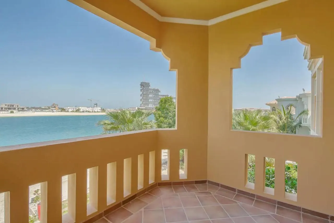 Frond F, Beachfront Villa, Palm Jumeirah - Mint Stay Dubai