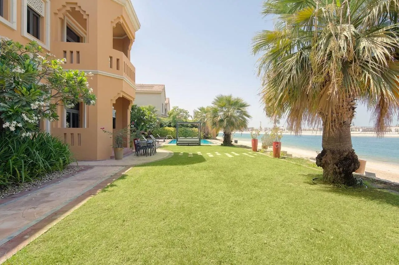 빌라 Frond F, Beachfront Villa, Palm Jumeirah - Mint Stay 두바이